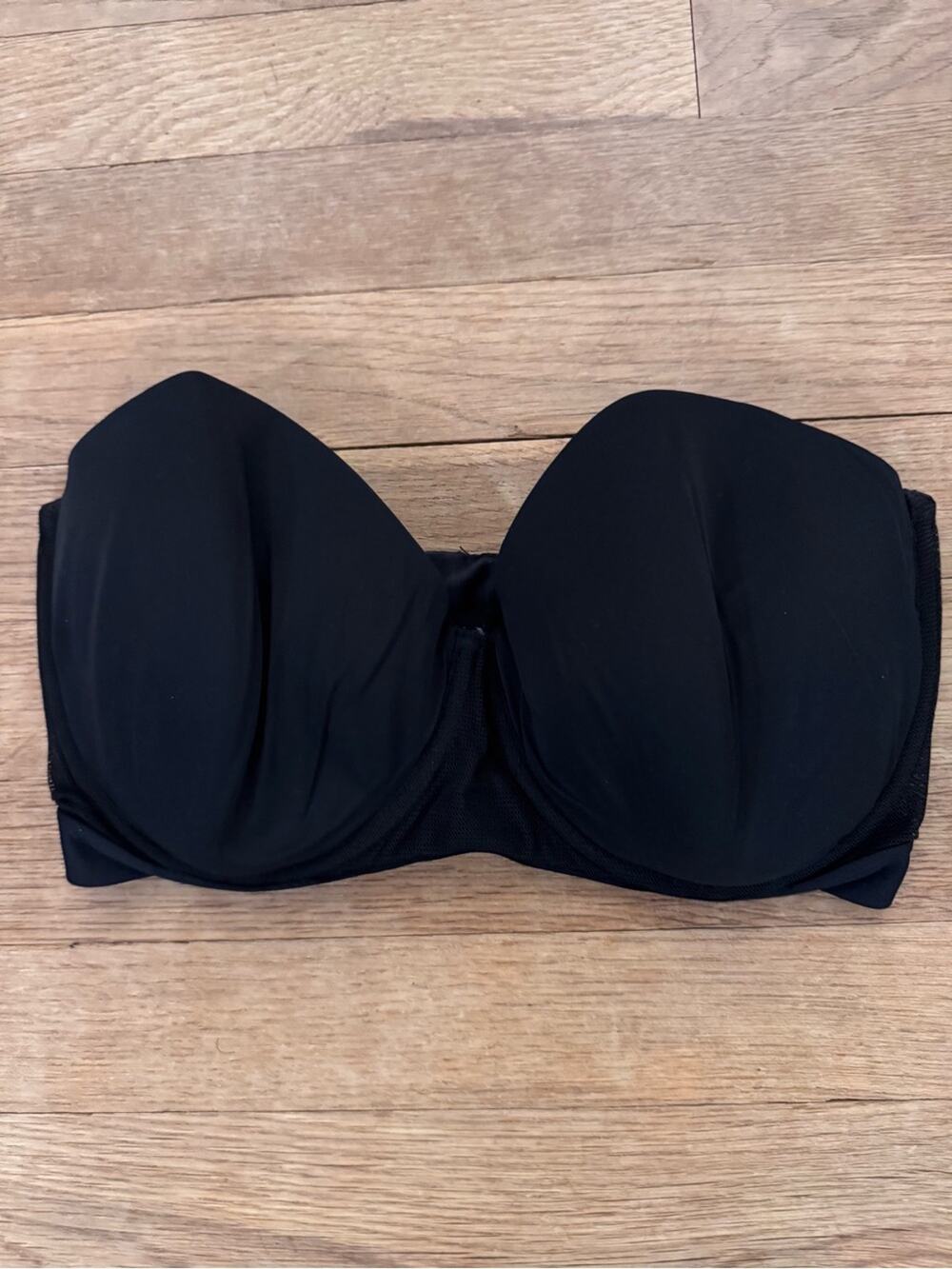 Lively Women's Black Strapless Bra - Size 34DDD
 b61